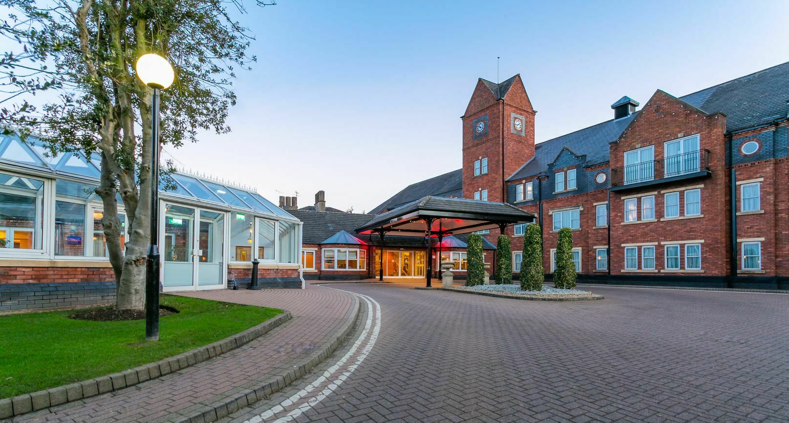 The Park Royal Hotel & Spa Warrington Exterior photo